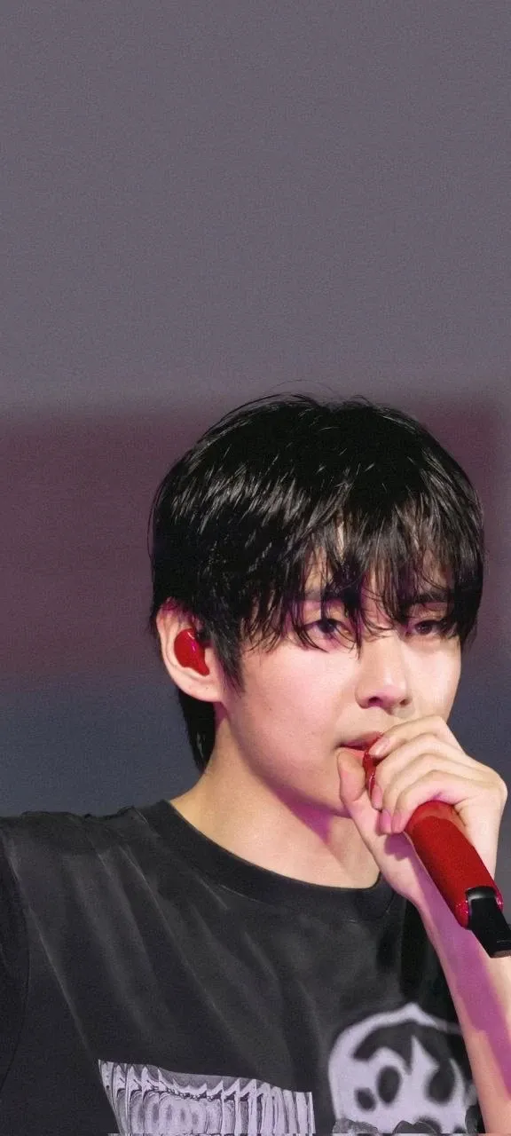 Fan-made special wallpaper for V (BTS)