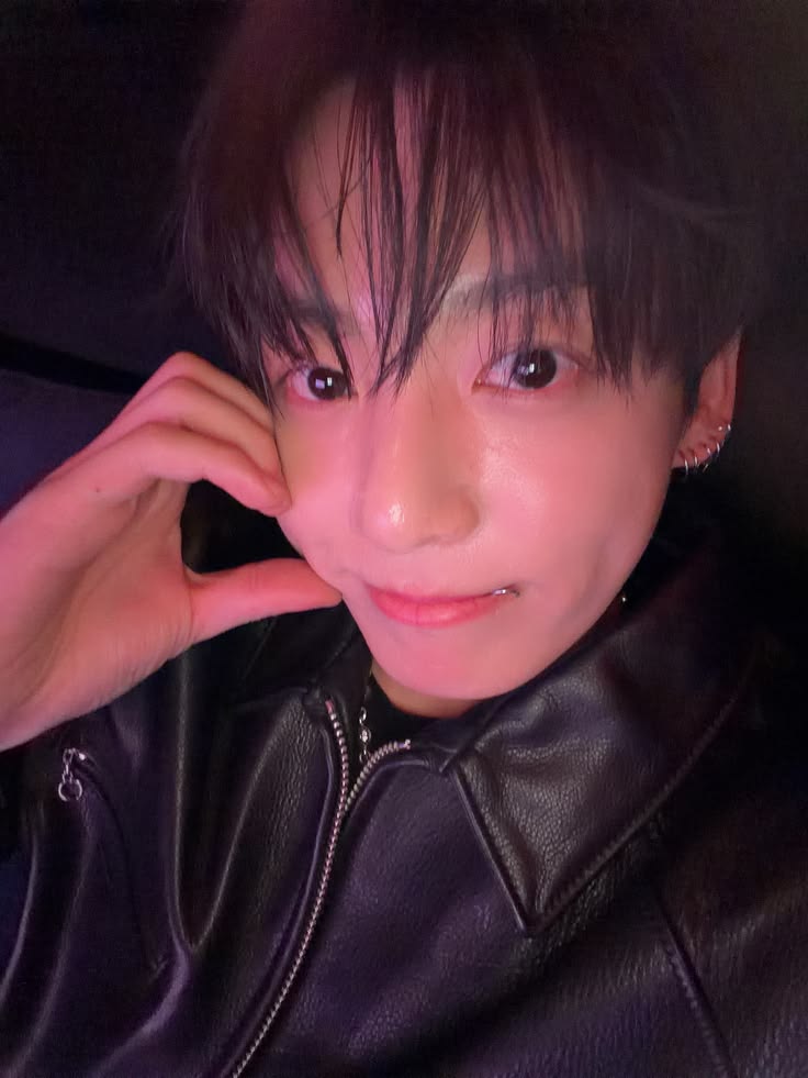 Latest photo of Jungkook (BTS)