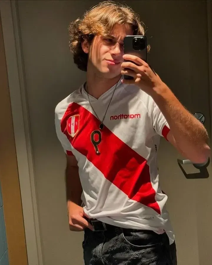 Latest photo of Alejandro (SANTOS BRAVOS)