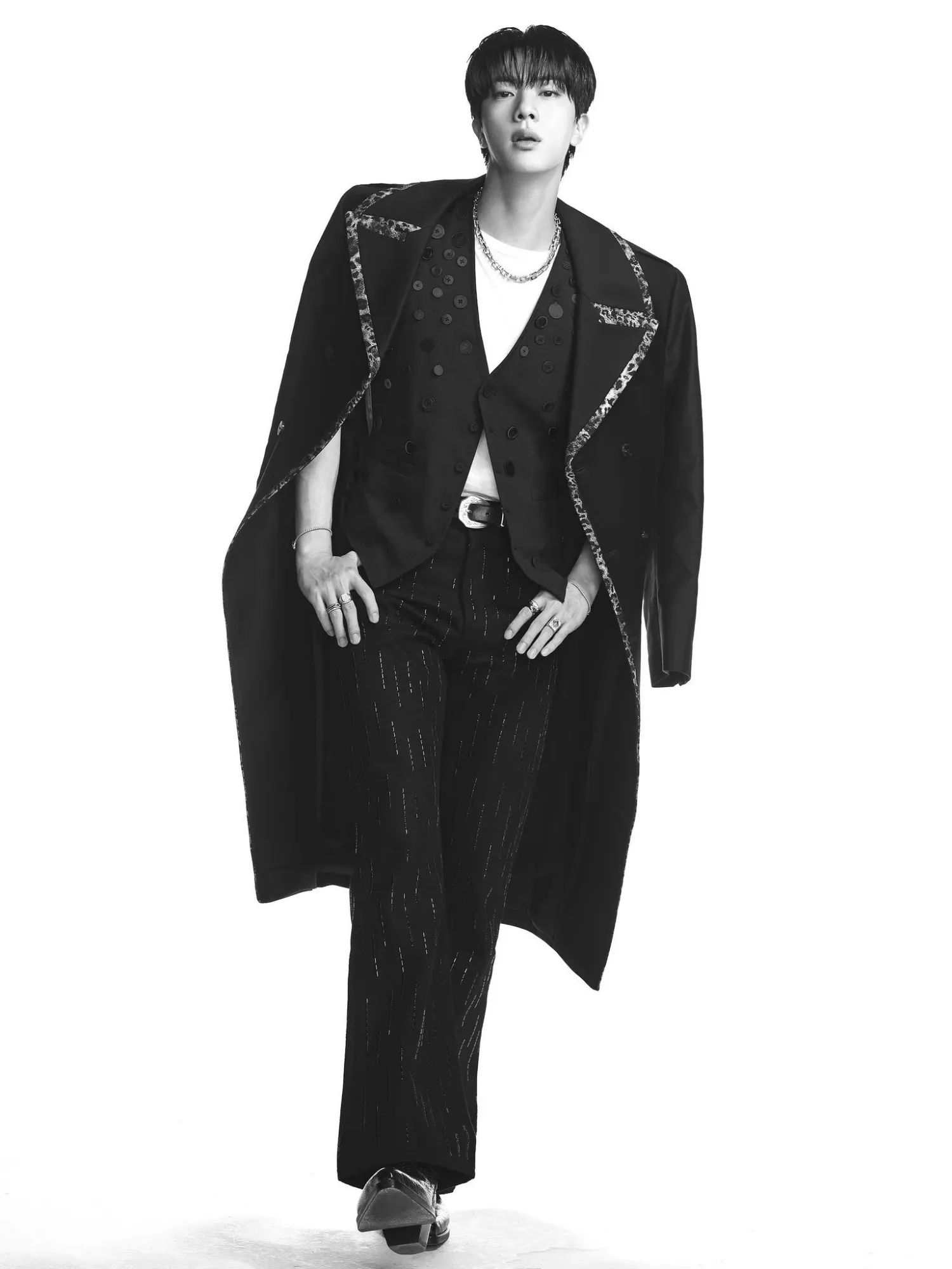 Momen yang diabadikan oleh penggemar Jin (BTS)