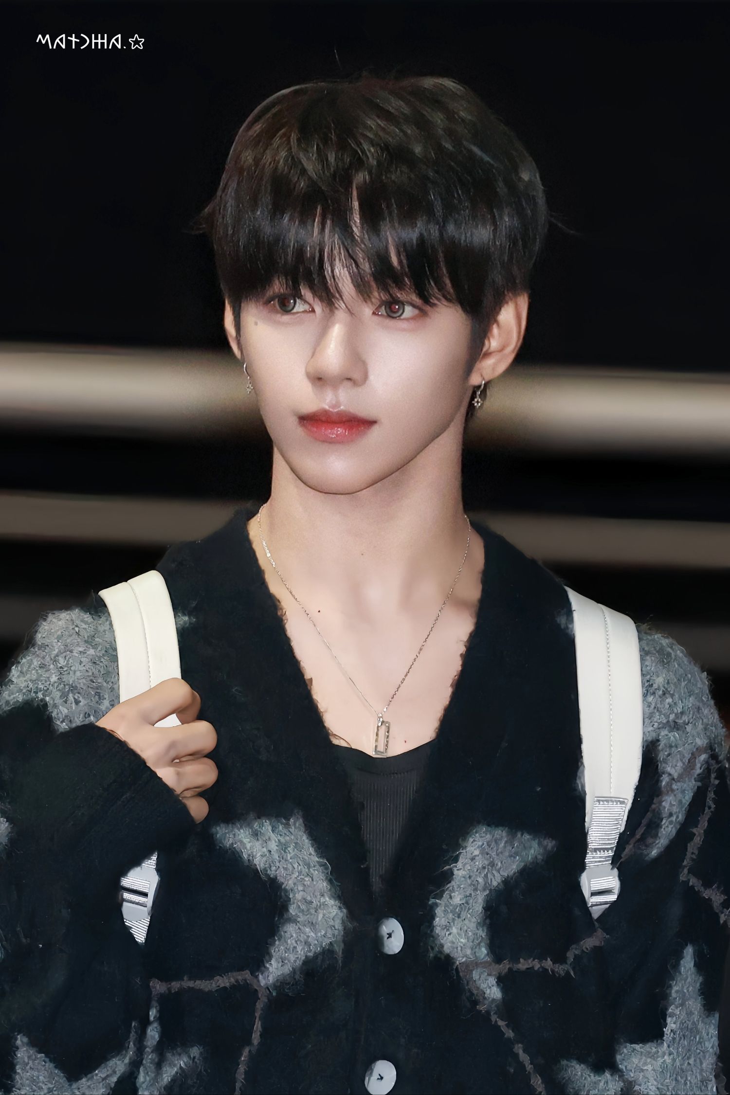 ジェイエル (AHOF)の舞台裏ショット