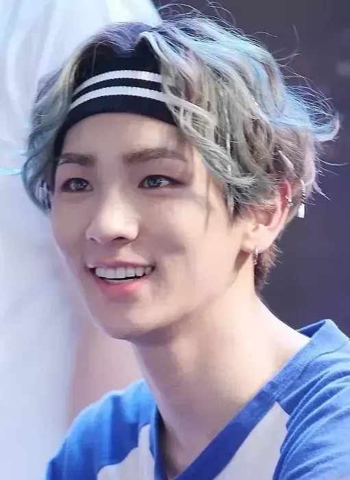 Behind-the-scenes cut of Key (SHINee)