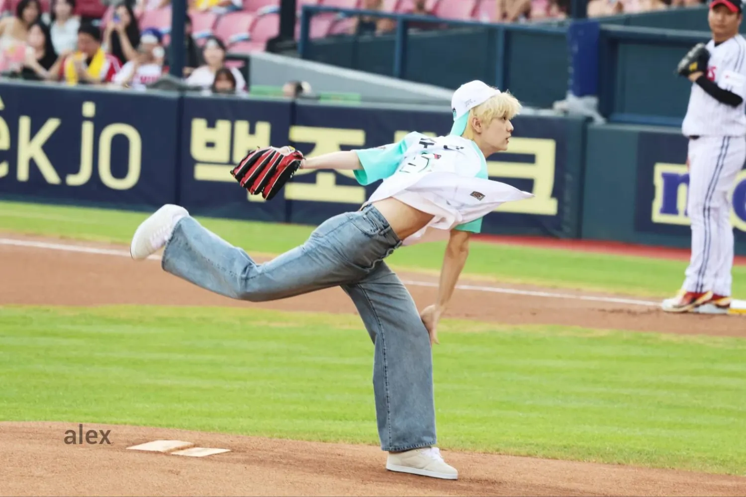 Latest photo of Soobin (TOMORROW X TOGETHER)