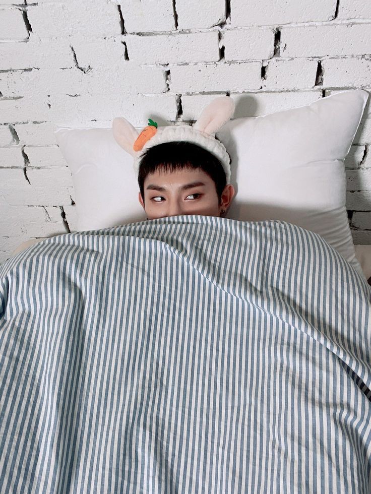 Behind-the-scenes cut of Mill (OnlyOneOf)