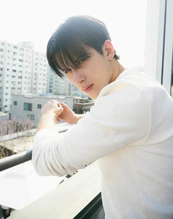 Behind-the-scenes cut of Alejandro (SANTOS BRAVOS)