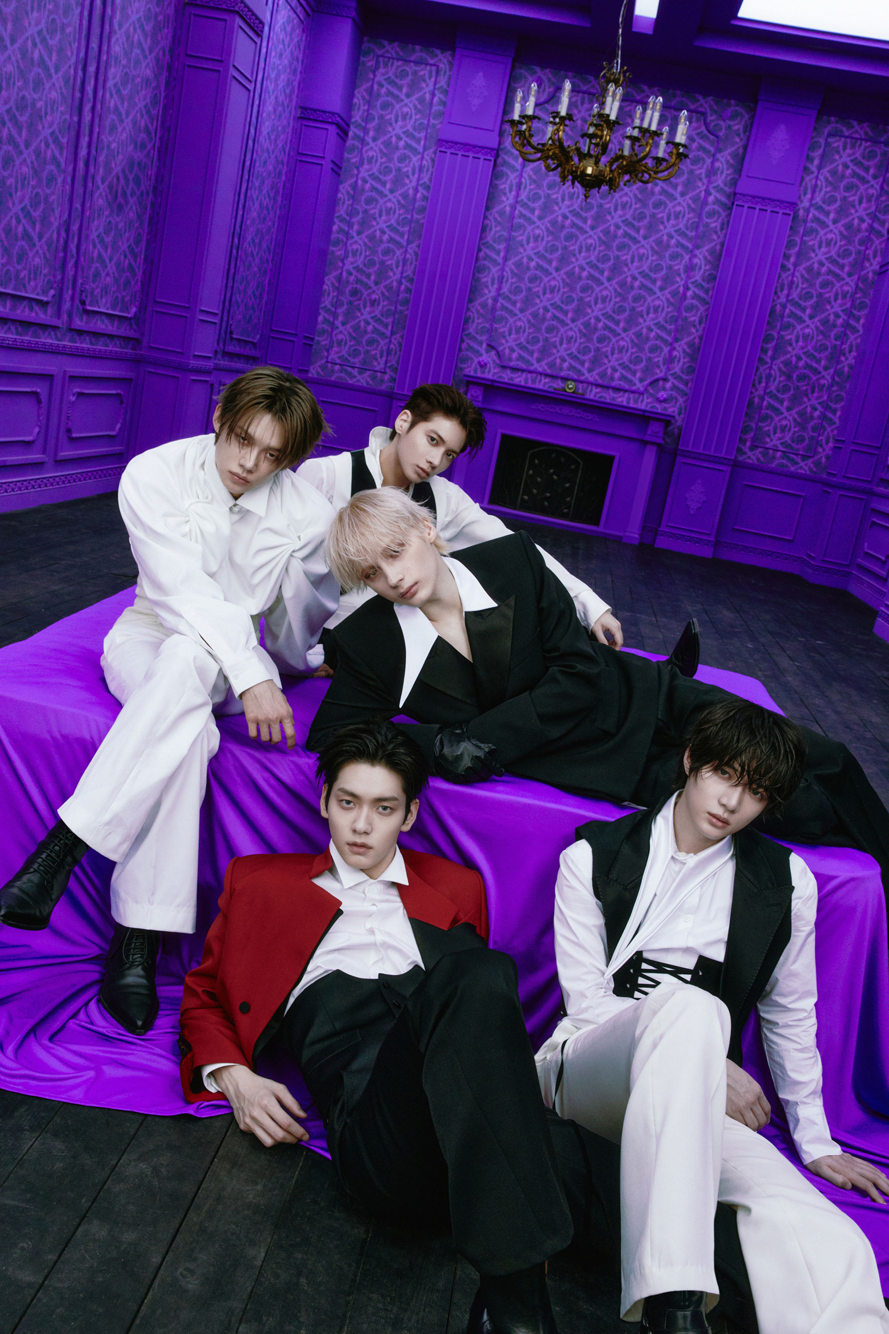 투모로우바이투게더의 비하인드 컷