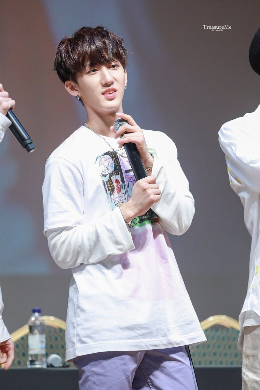 A moment captured by Changbin (Stray Kids)'s fan
