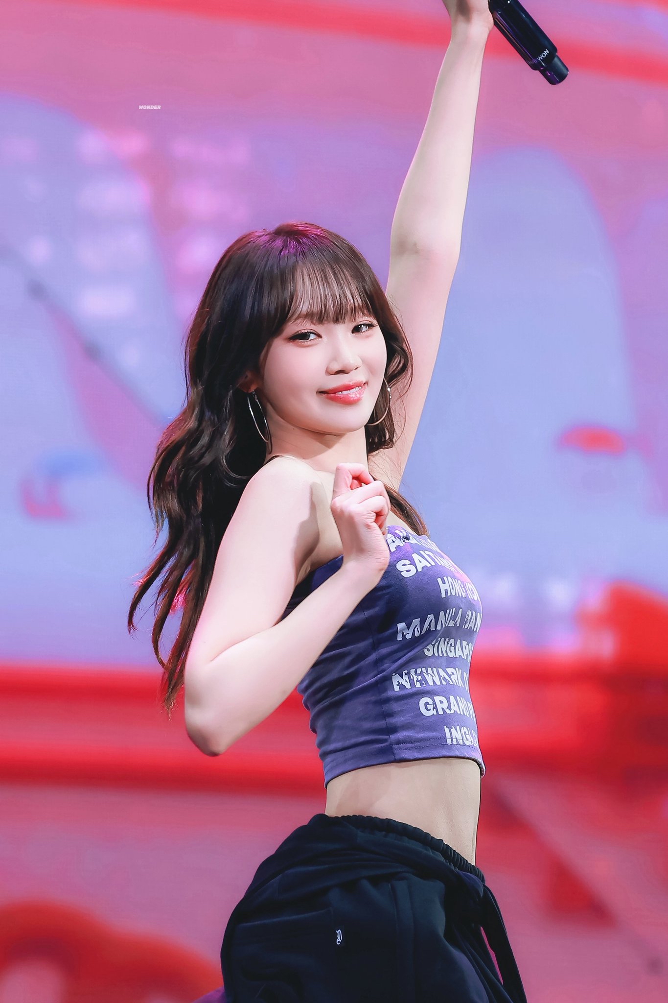 김채원 (르세라핌)의 최신 사진