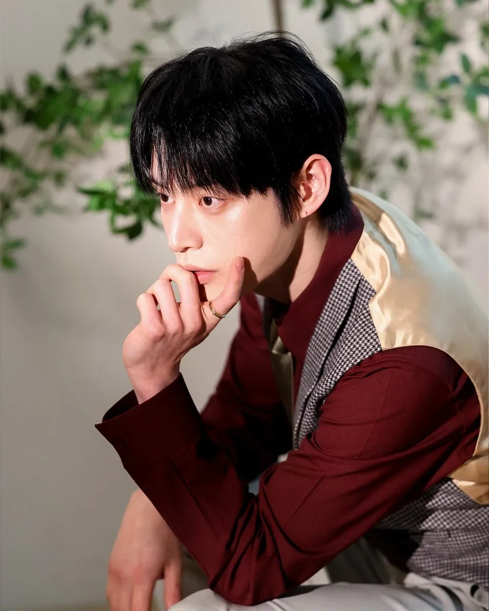 Latest photo of Kim Jiwoong (ZEROBASEONE)