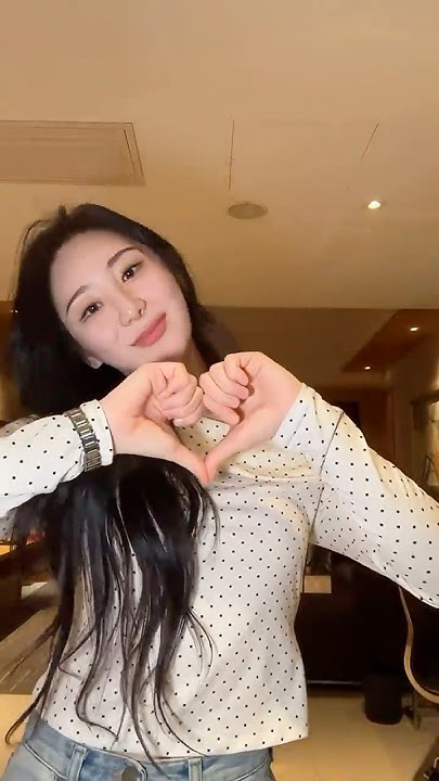 Foto aktivitas terbaru Lee Chaeyeon