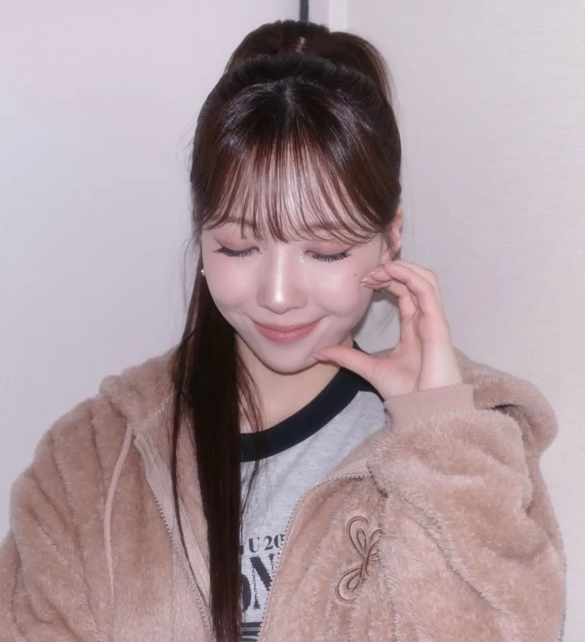 A moment captured by Mayuka (NiziU)'s fan