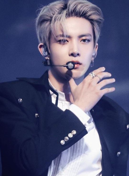 羲承粉丝拍下的瞬间