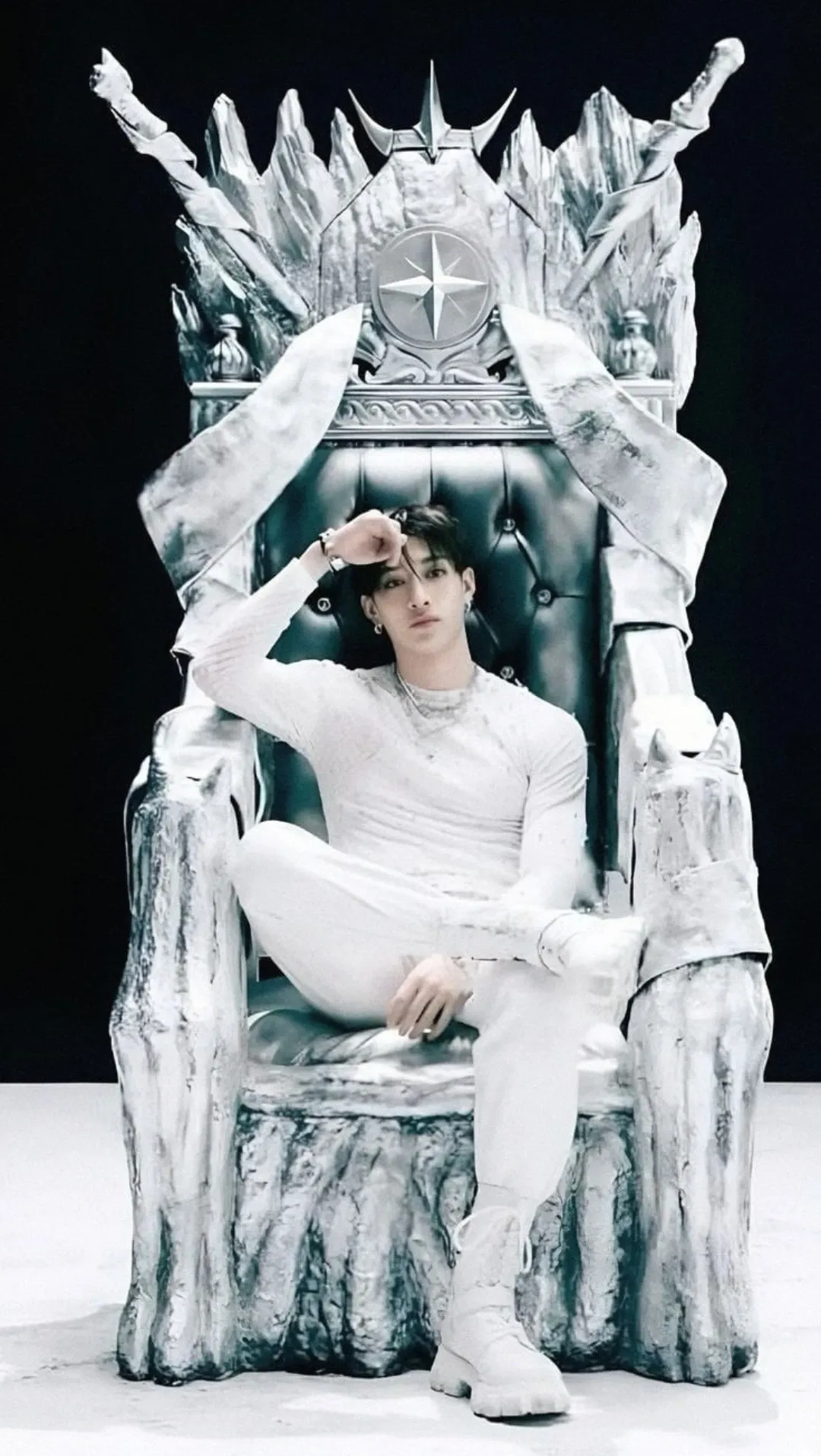 The most beloved wallpaper among Bang Chan (Stray Kids)'s fans