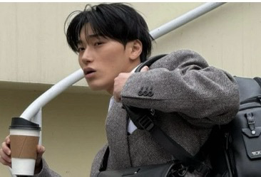 Behind-the-scenes cut of San (ATEEZ)