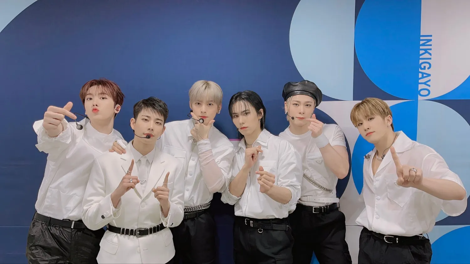 아스트로 최근 활동샷