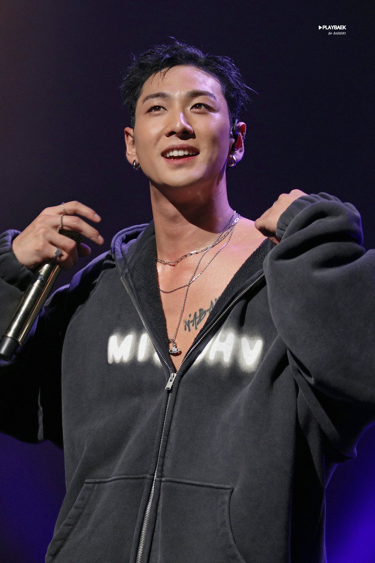 Latest photo of Baekho