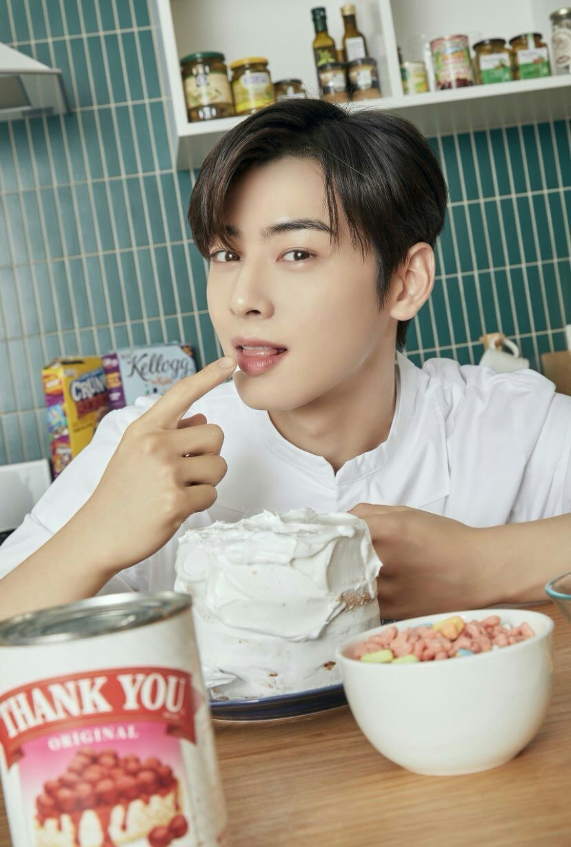 A moment captured by Eunwoo (ASTRO)'s fan